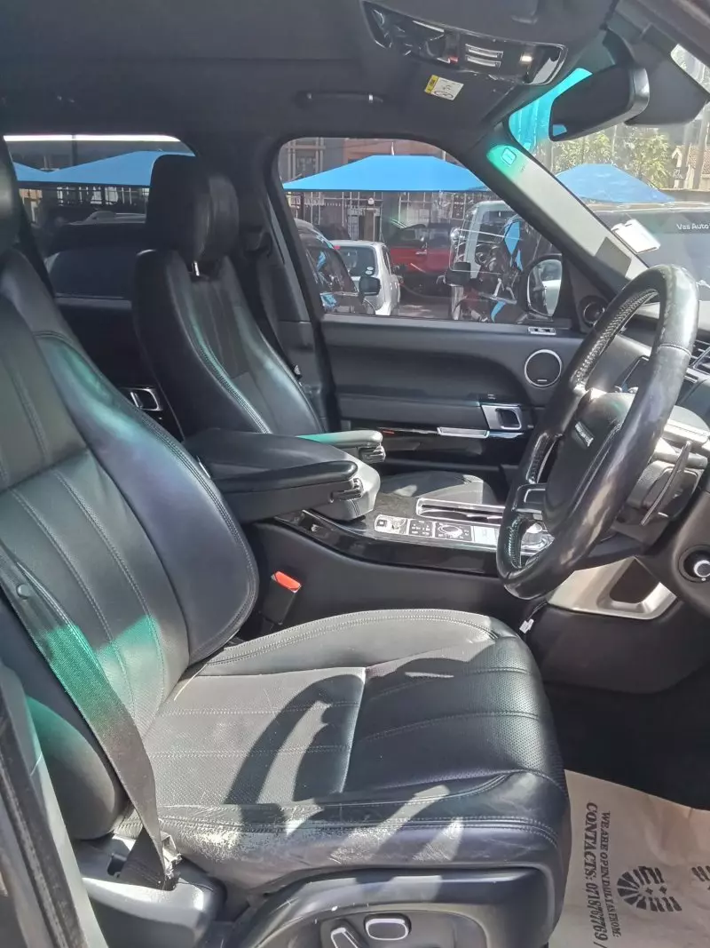 Land Rover Range Rover Vogue   - 2014