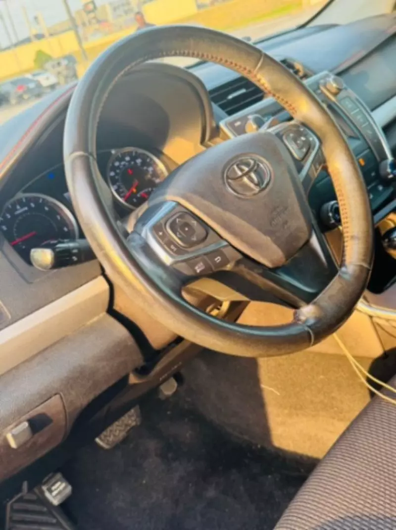 Toyota Camry   - 2016