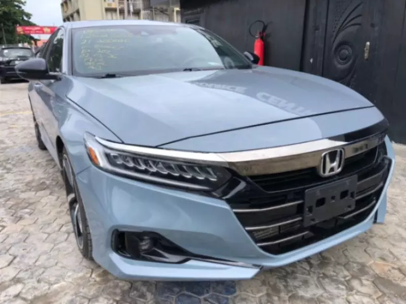Honda Accord   - 2021