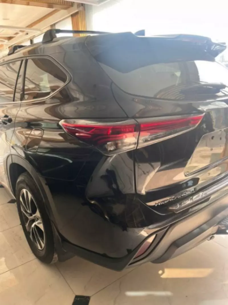Toyota Highlander   - 2022