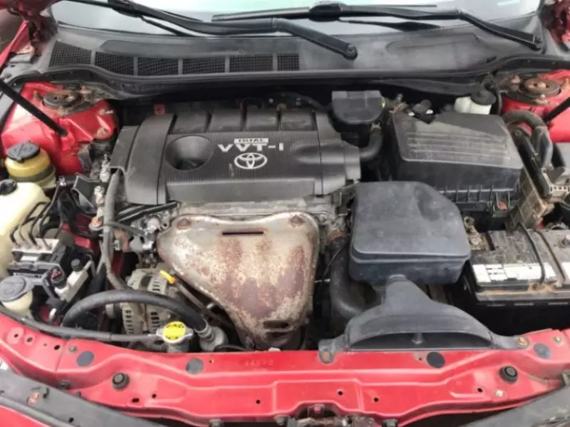 Toyota Camry - 2010