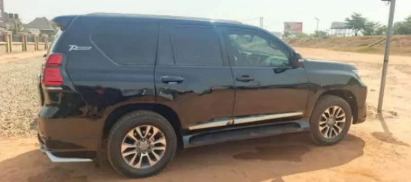 Toyota Land Cruiser Prado   - 2014
