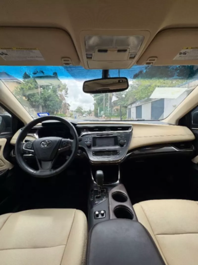 TOYOTA Avalon   - 2013