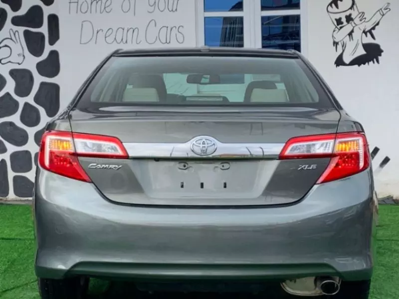 TOYOTA Camry   - 2012