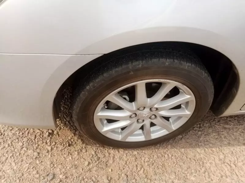 Toyota Premio    - 2012