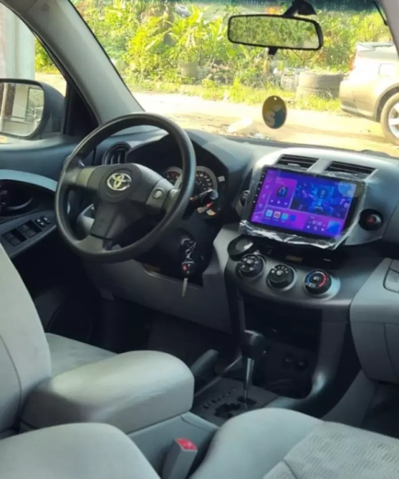 TOYOTA RAV 4   - 2010