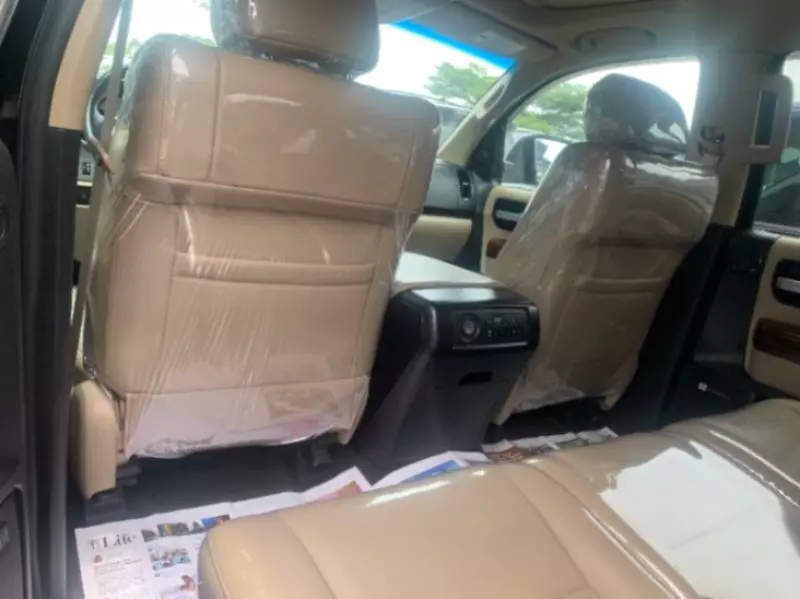 Toyota Sequoia   - 2014