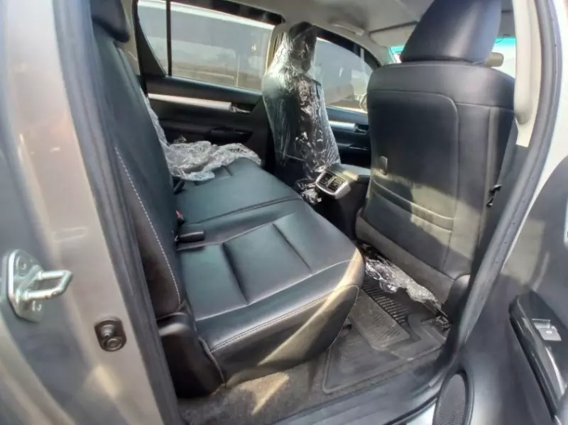 Toyota Hilux   - 2019