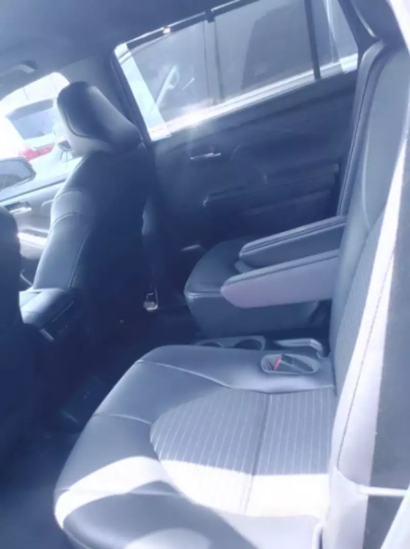 Toyota Highlander   - 2021