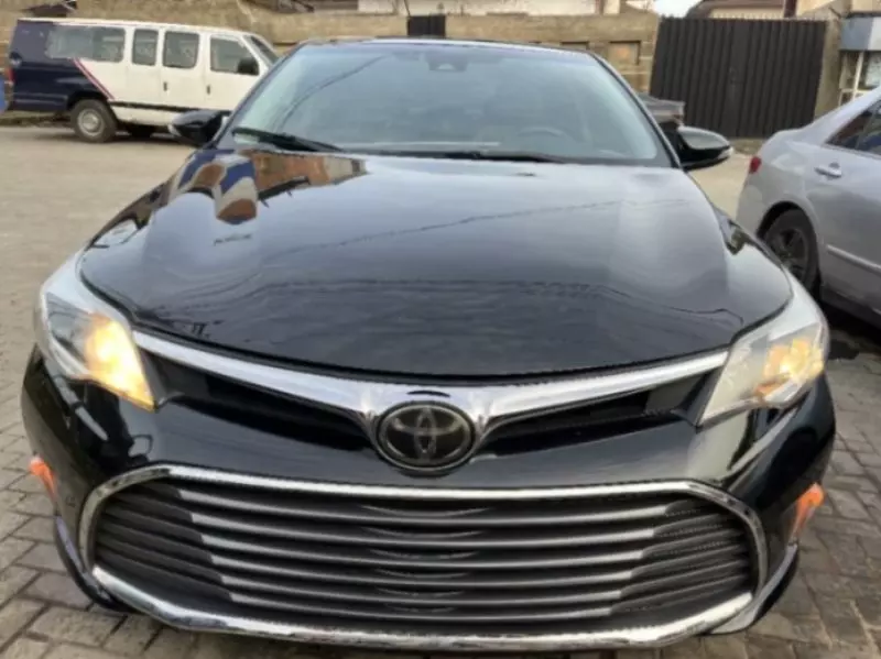 Toyota Avalon   - 2018
