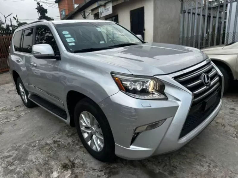 Lexus GS 460   - 2015