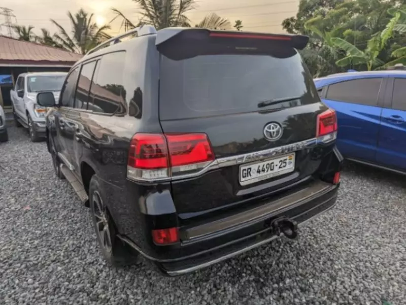 Toyota Land Cruiser   - 2013