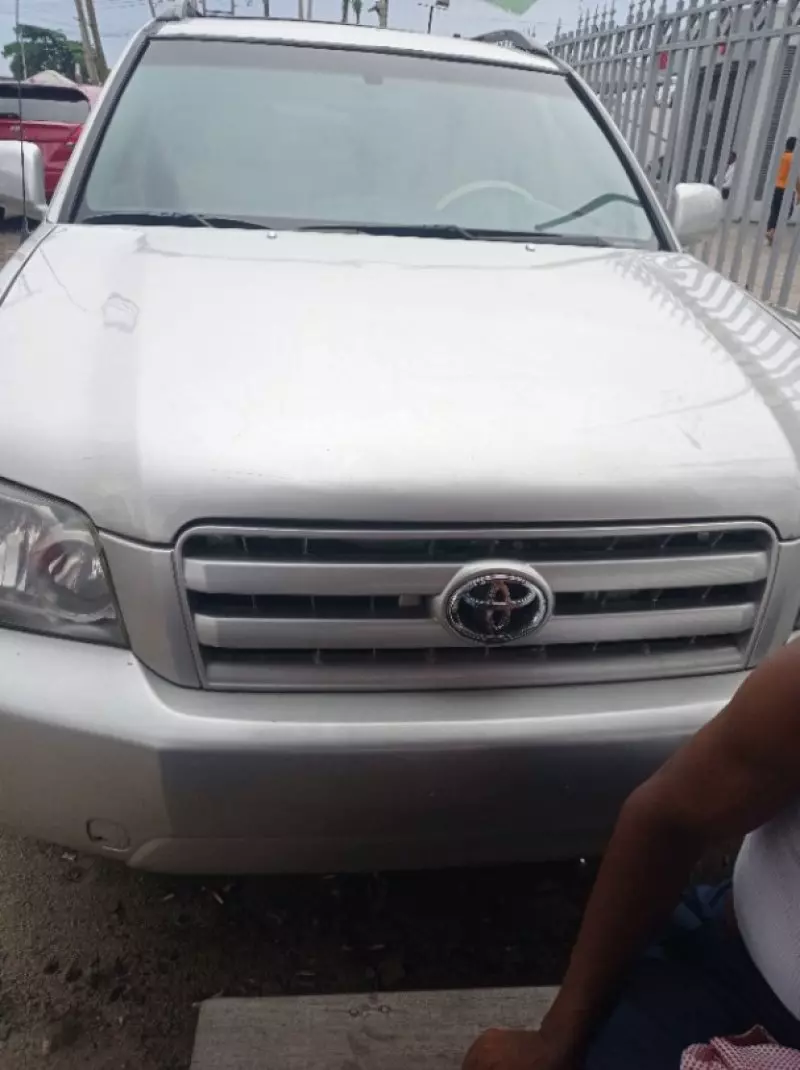 Toyota Highlander   - 2004