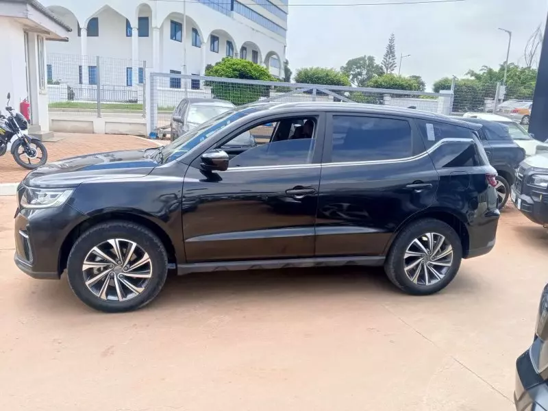 GEELY X6 PRO   - 2021