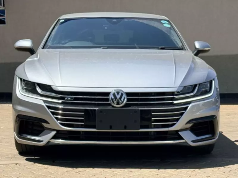 Volkswagen Arteon   - 2018