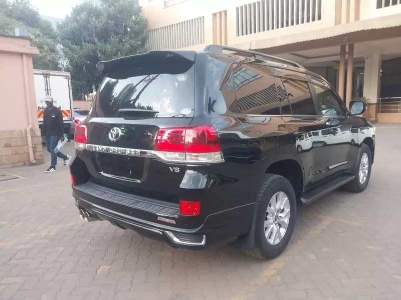 Toyota Landcruiser Prado   - 2018