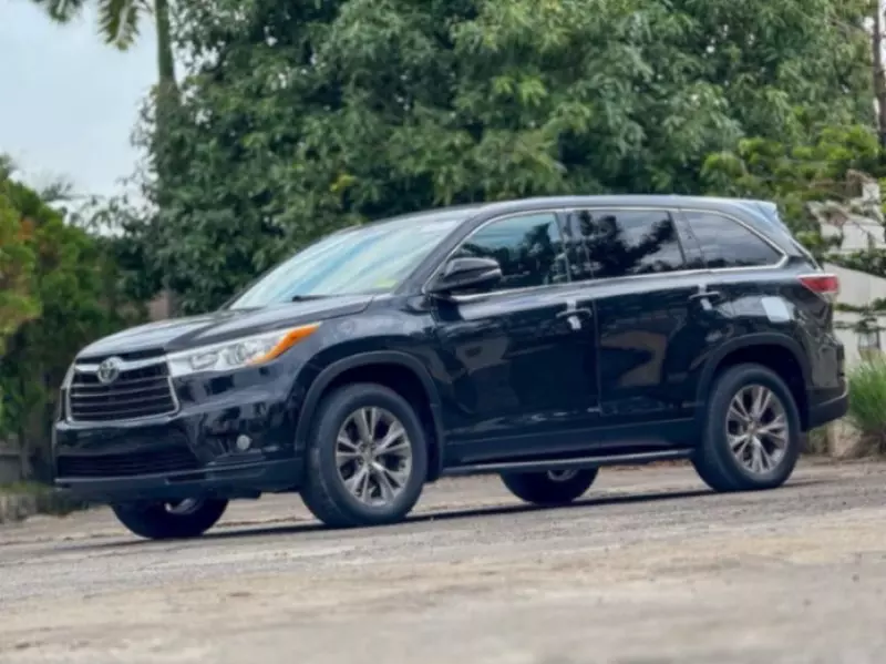 TOYOTA Highlander   - 2014