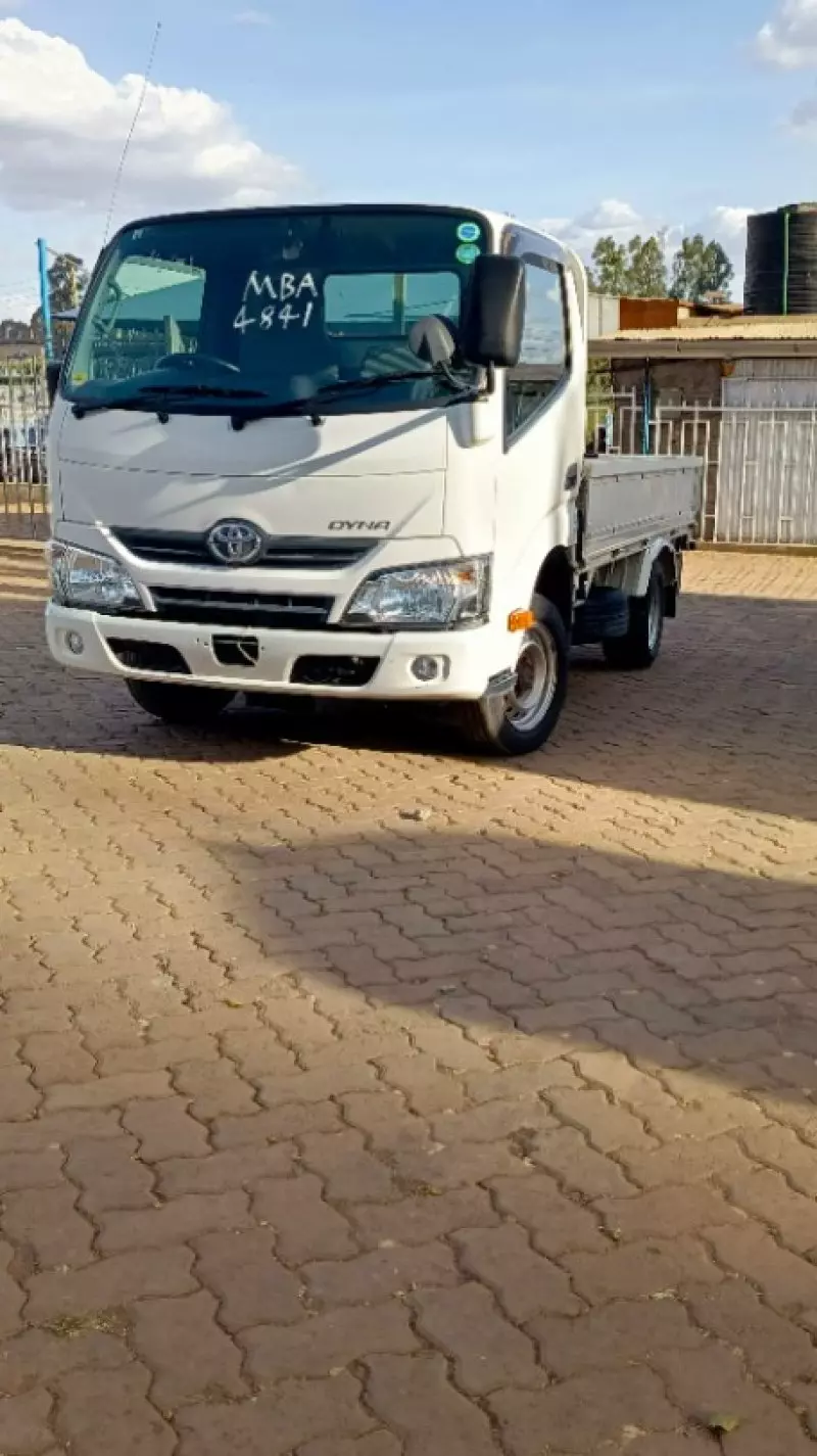 Toyota Dyna   - 2018