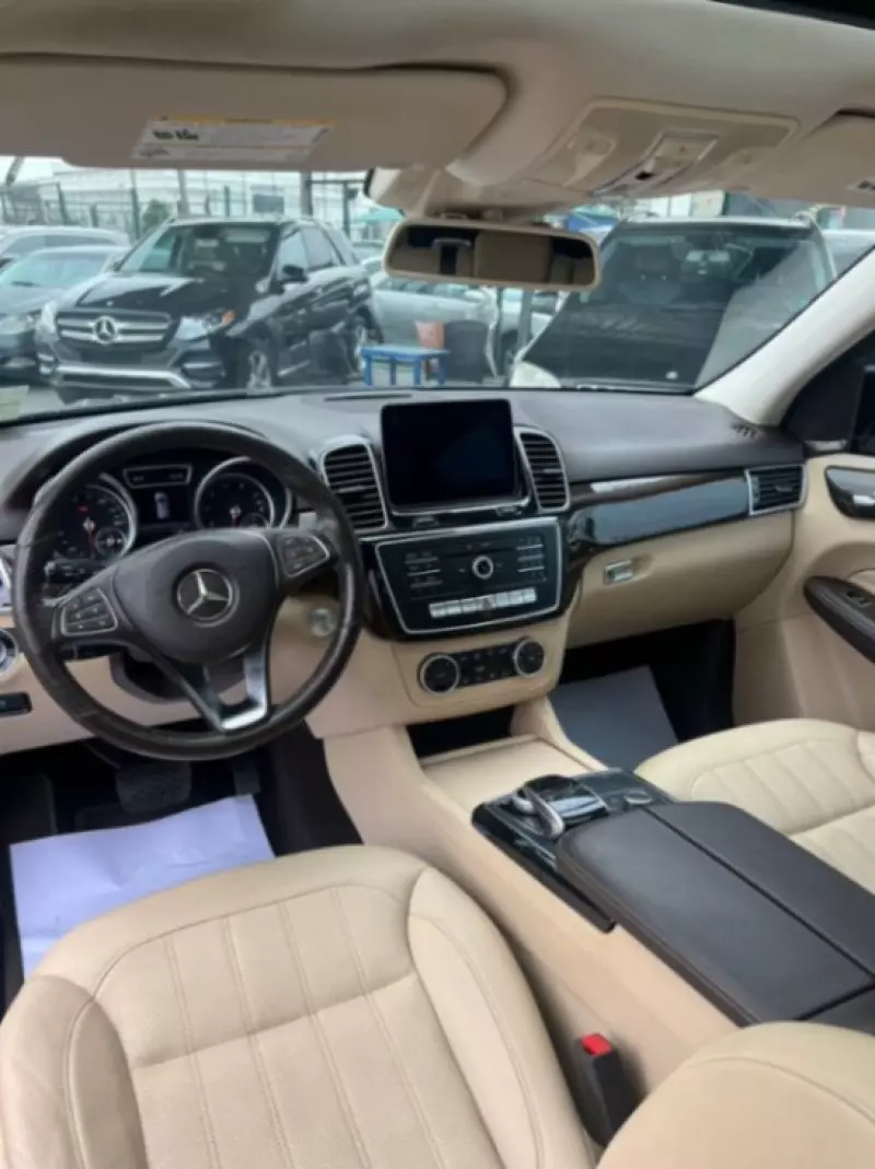 Mercedes-Benz GLE 250   - 2017