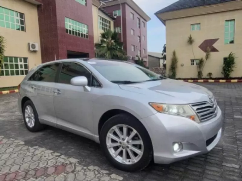 Toyota Venza   - 2013