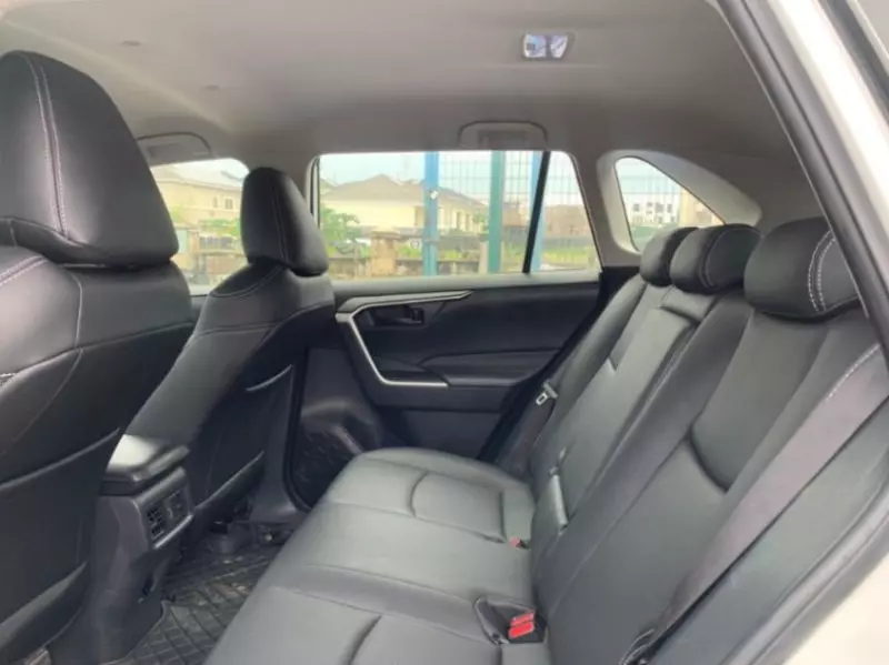 TOYOTA RAV 4   - 2021