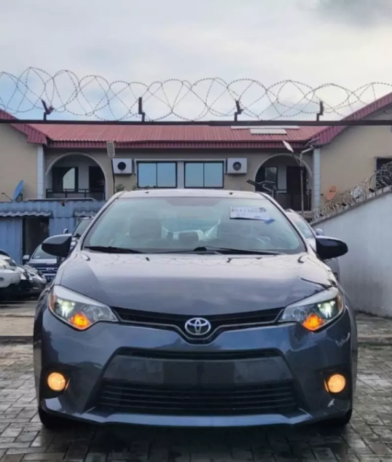TOYOTA Corolla   - 2014