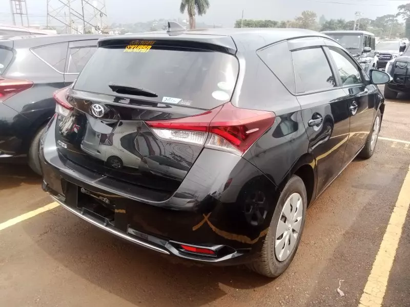 Toyota Auris   - 2017