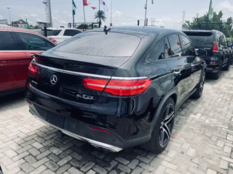 Mercedes-Benz GLE-Class   - 2017