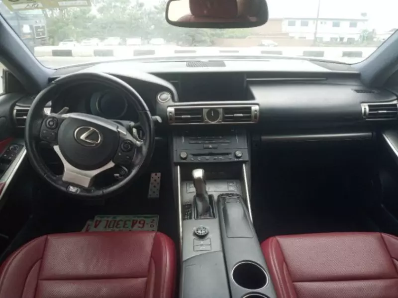 Lexus IS 200   - 2016