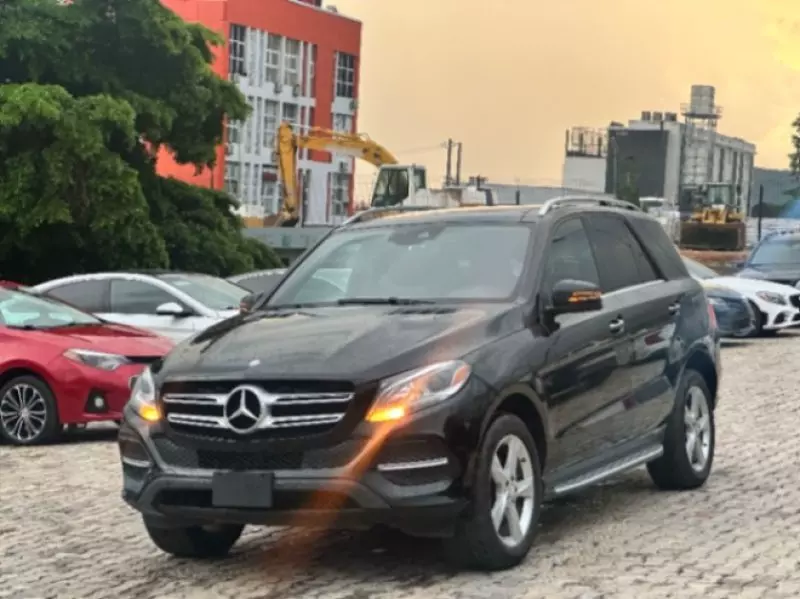 Mercedes-Benz GLE 350   - 2016