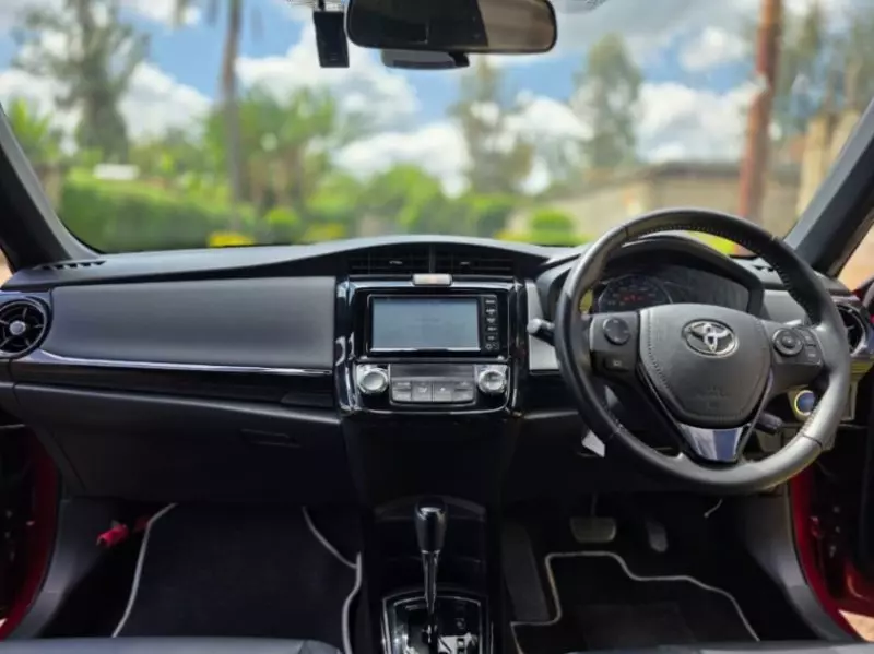 Toyota Fielder hybrid    - 2018