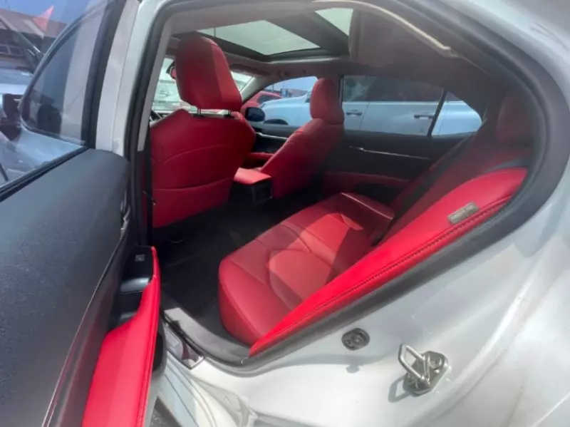 TOYOTA camry   - 2019