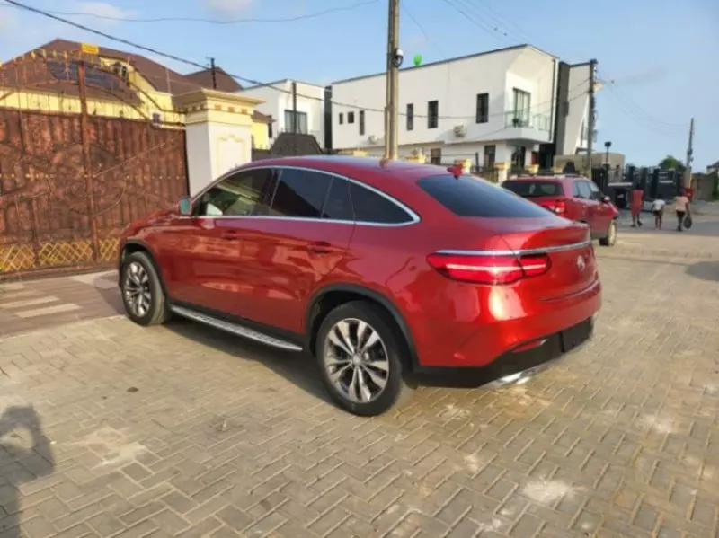 Mercedes-Benz GLE 43 AMG   - 2016