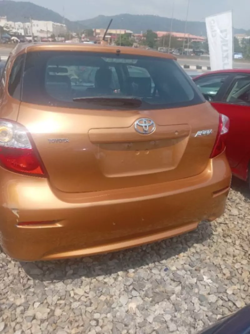 Toyota Matrix   - 2009