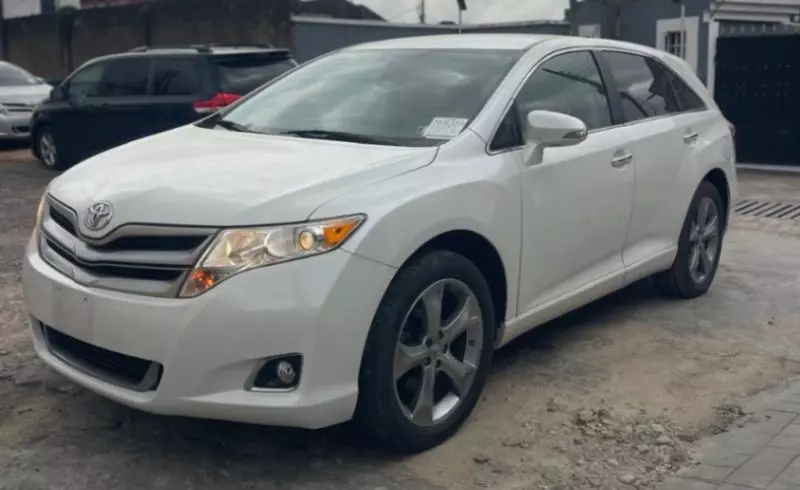 TOYOTA Venza   - 2013