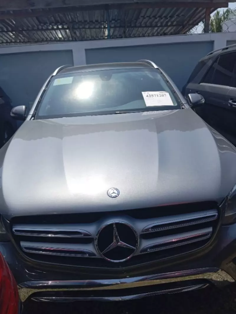 Mercedes-Benz GLC 300 - 2016