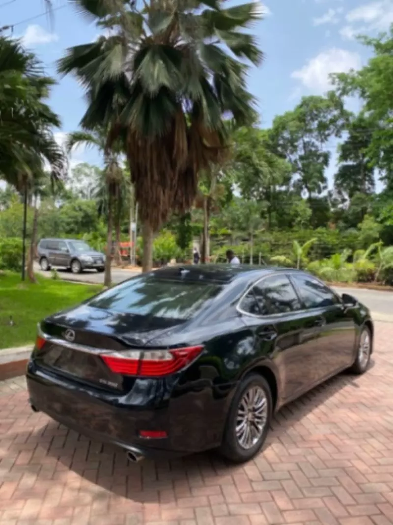 Lexus ES - 2014