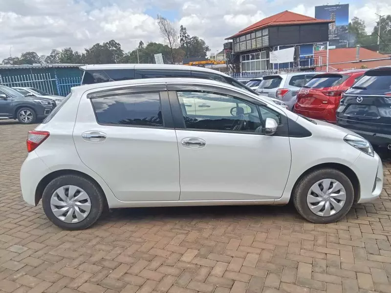 Toyota Vitz   - 2019