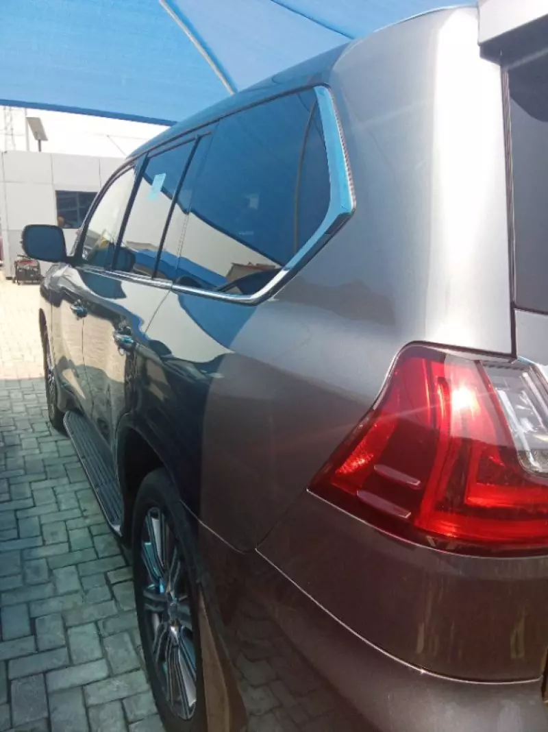 Lexus LX 570   - 2017