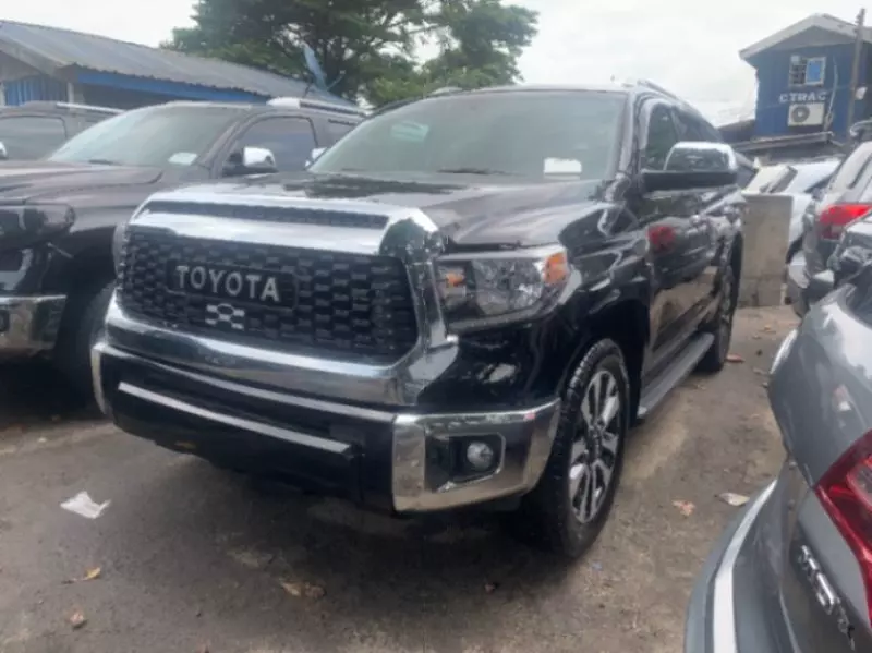 Toyota Sequoia   - 2014