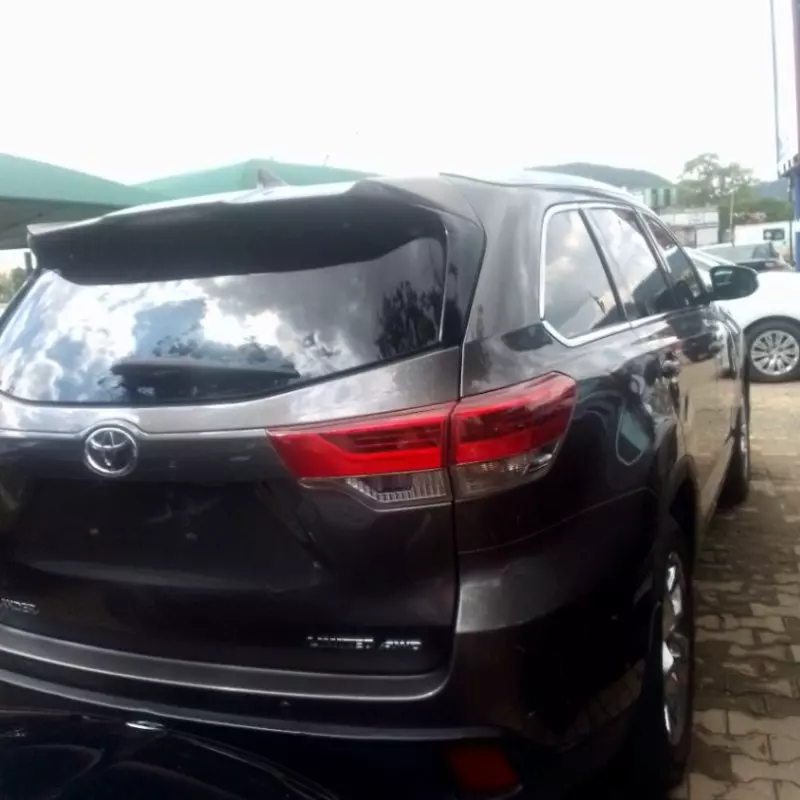 TOYOTA Highlander   - 2014