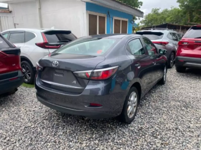 TOYOTA Yaris iA - 2018