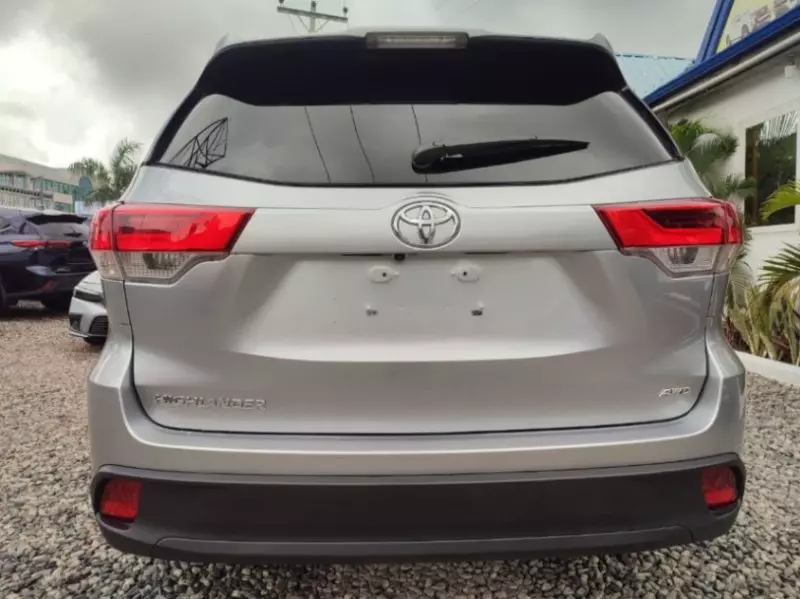 TOYOTA Highlander   - 2020