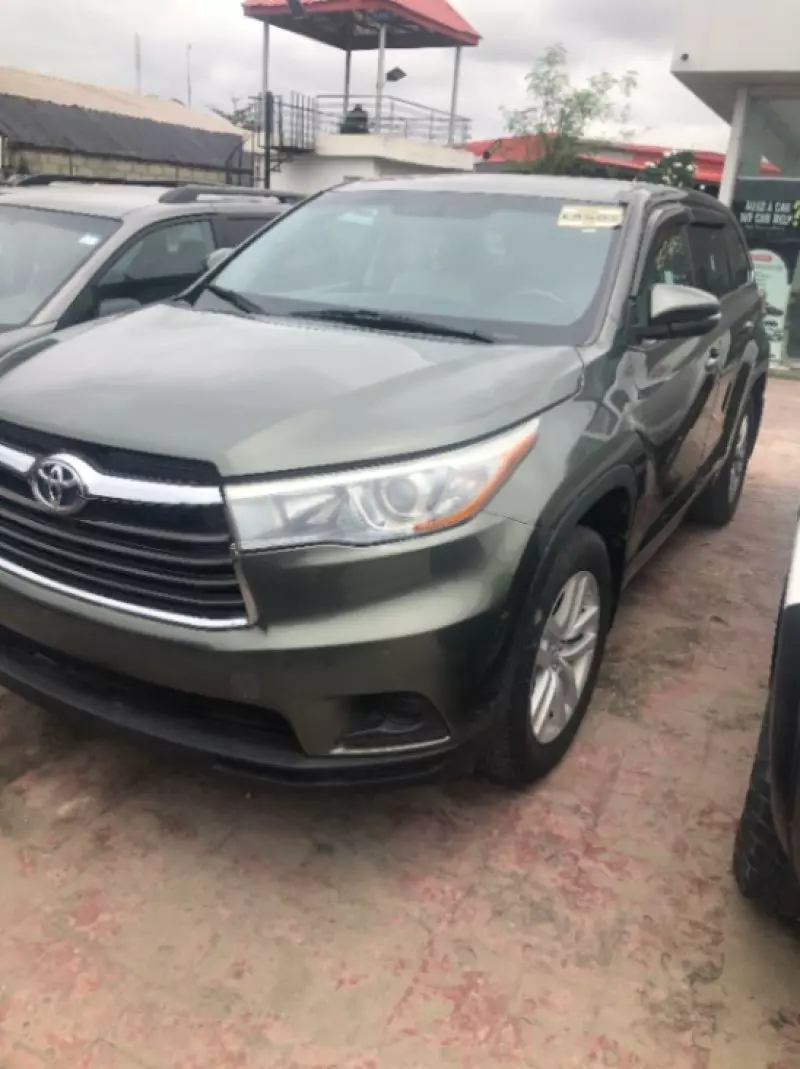 Toyota Highlander   - 2009