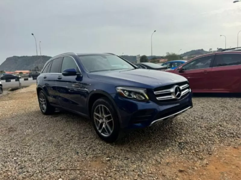Mercedes-Benz GLC 300   - 2018
