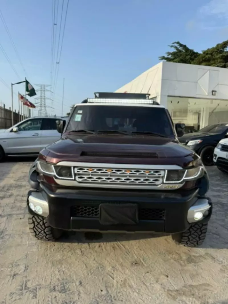 Toyota FJ Cruiser   - 2007