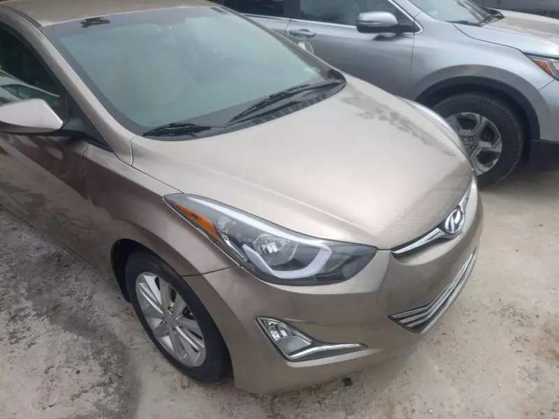 Hyundai Elantra   - 2014