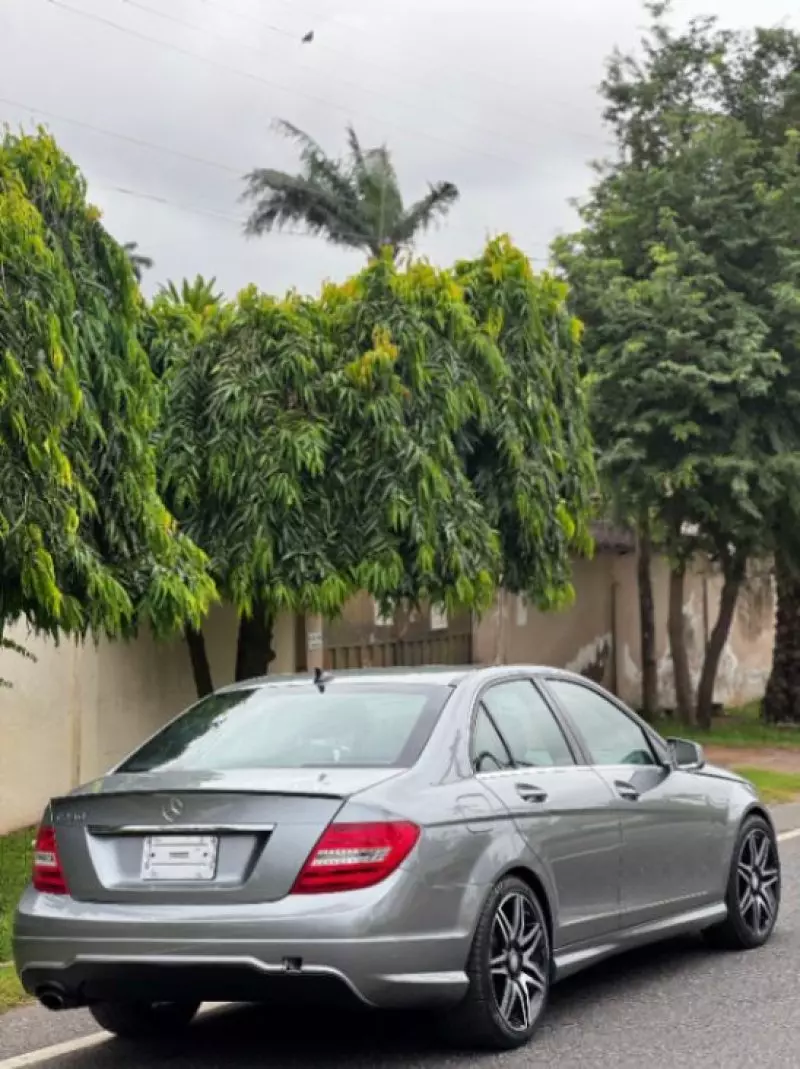 Mercedes-Benz C250   - 2014