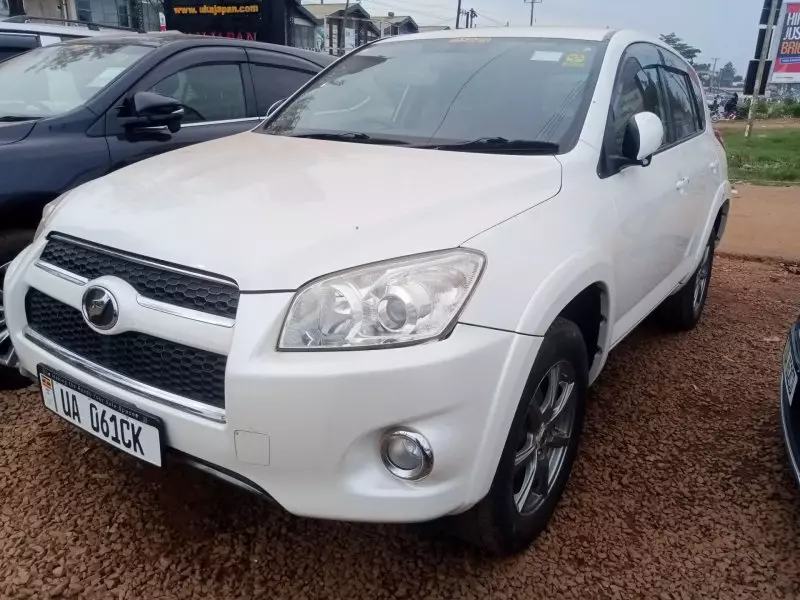 Toyota RAV 4   - 2010