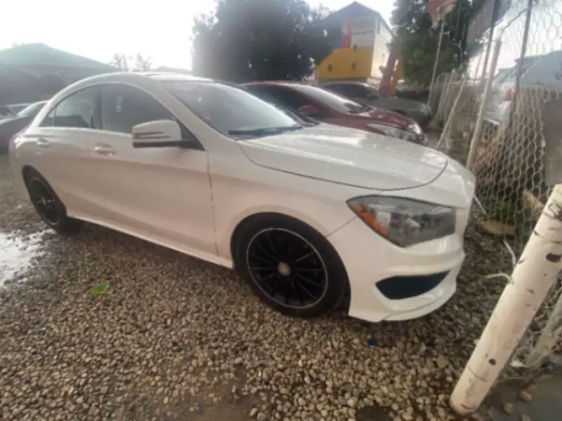 Mercedes-Benz CLA-Class   - 2015